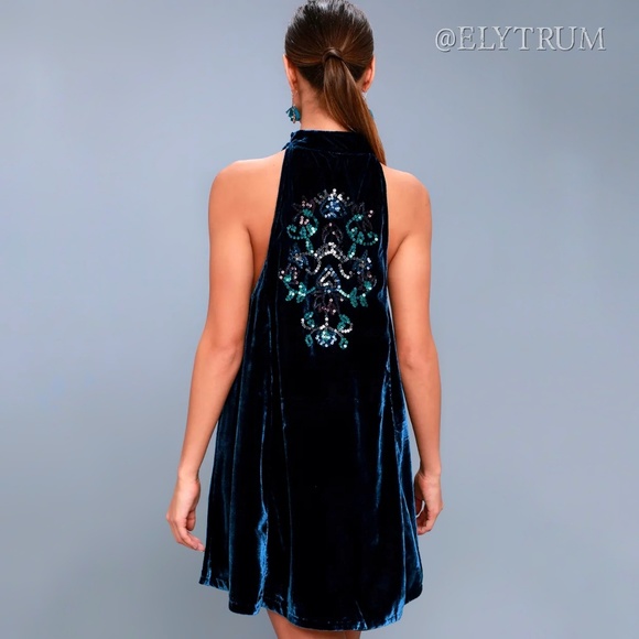🎉 HP 🎉 Free People Jill's velvet sequin dress - Picture 2 of 8